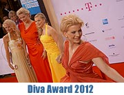 DIVA 2012 - Deutscher Entertainment Preis - Preisverleihung im Hotel Bayerischer Hof am 26.06.2012 Elyas M’Barek wird als „bester Schauspieler“ geehrt (©Foto: Martin Schmitz)